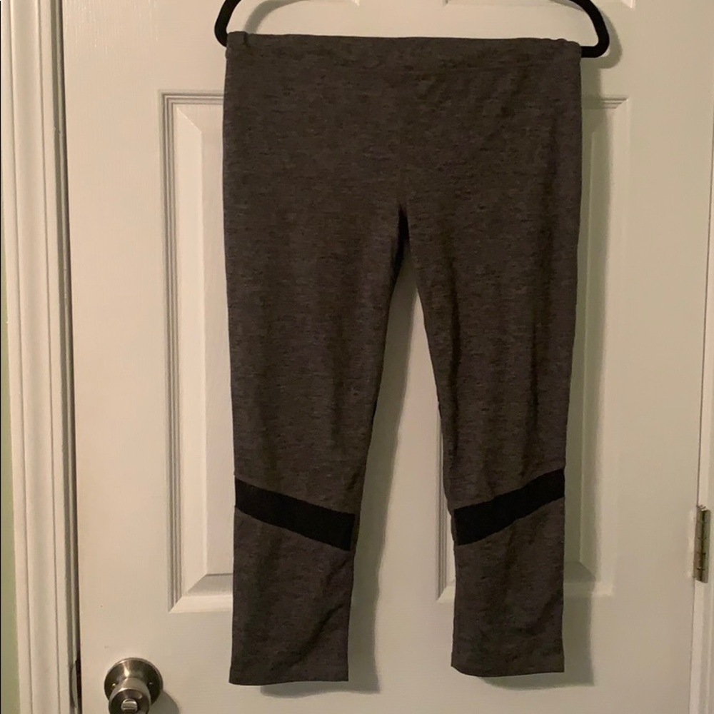 M leggings cute mesh detail Gaiam